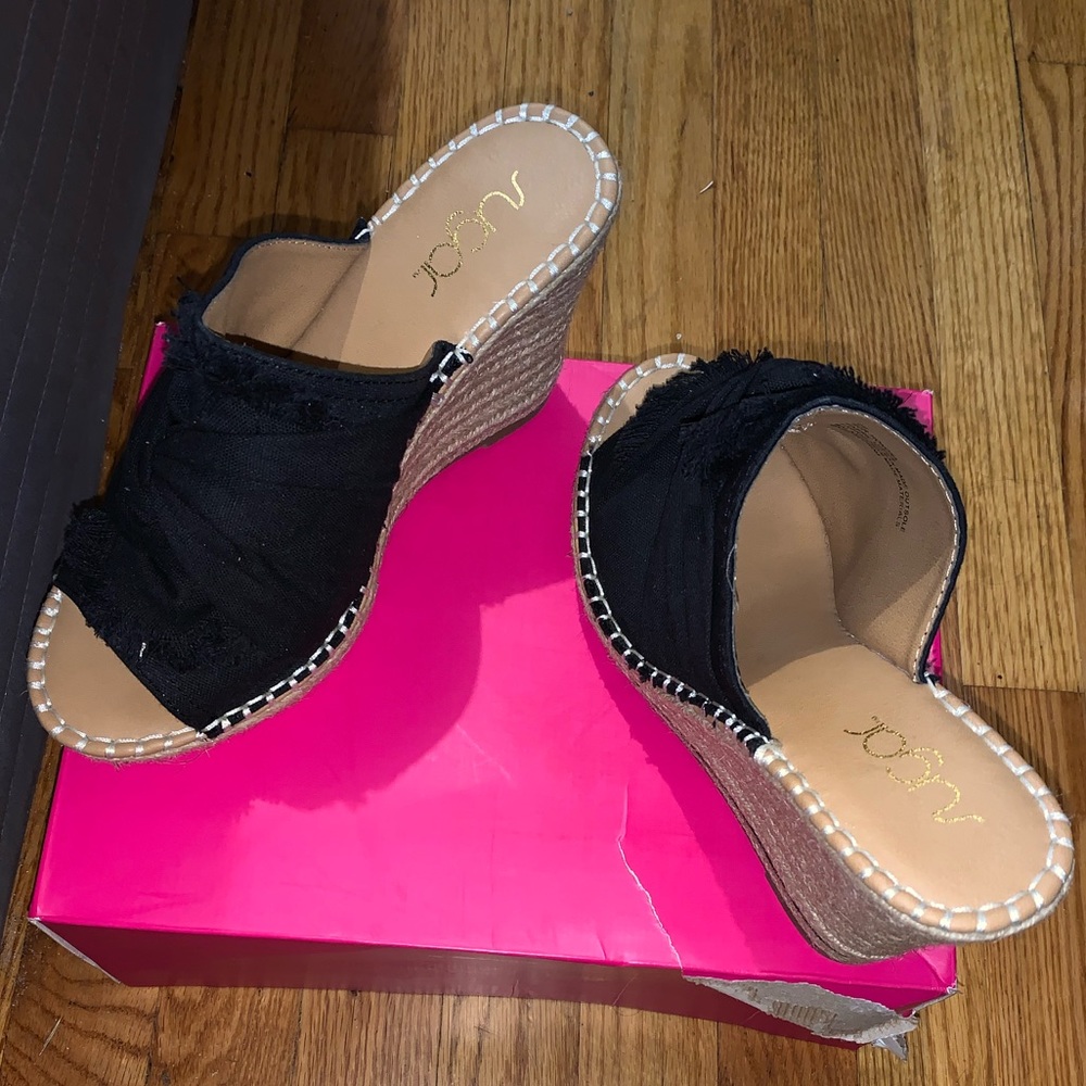 Wedge heels size 9